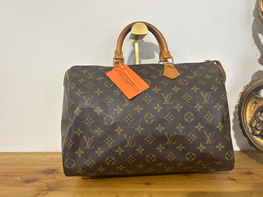 Louis Vuitton Speedy 35