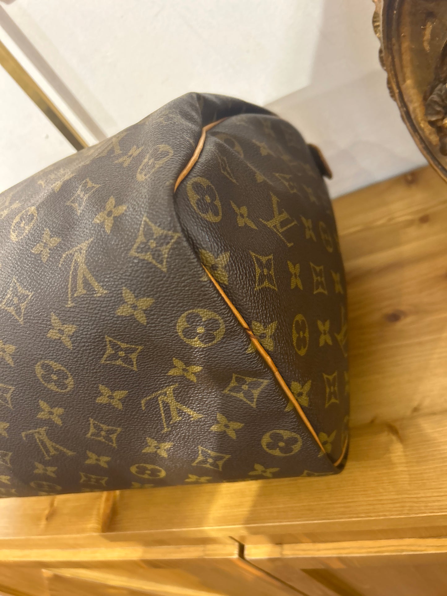 Louis Vuitton Speedy 35