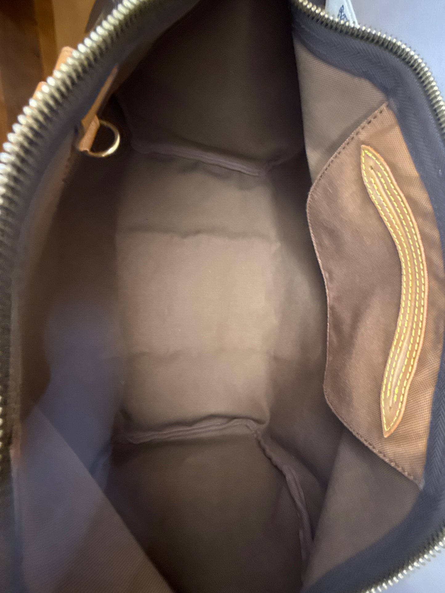 Louis Vuitton Speedy 40