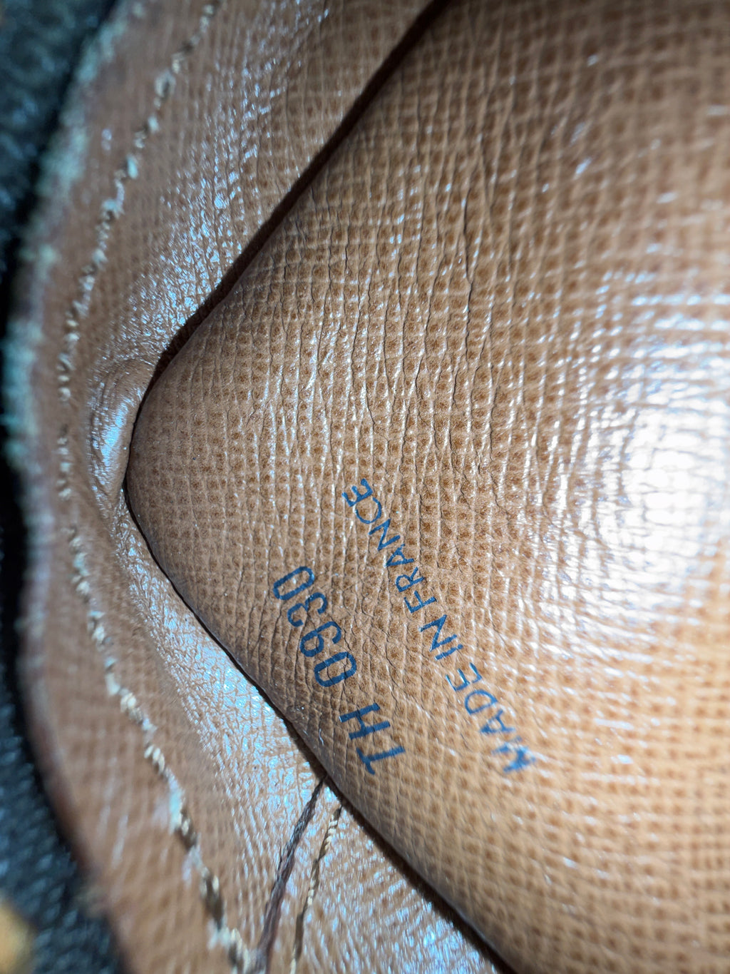 Louis Vuitton Jeune Fille