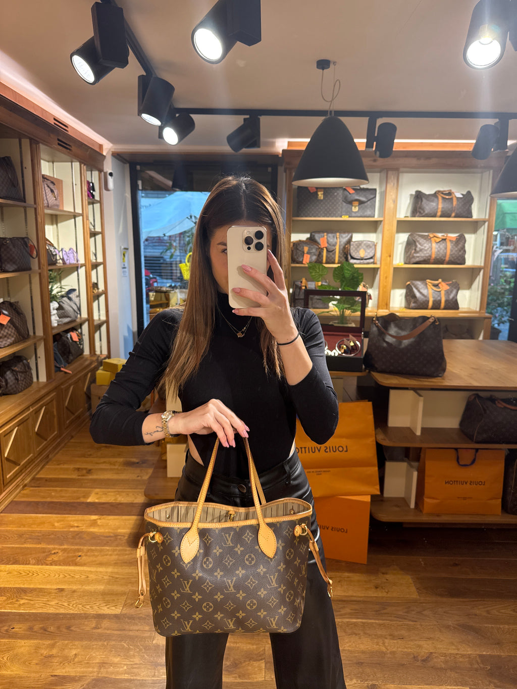 Louis Vuitton Neverfull PM