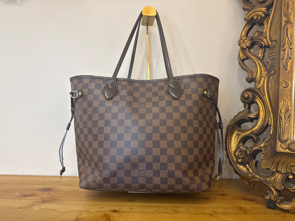 Louis Vuitton Neverfull Damier MM