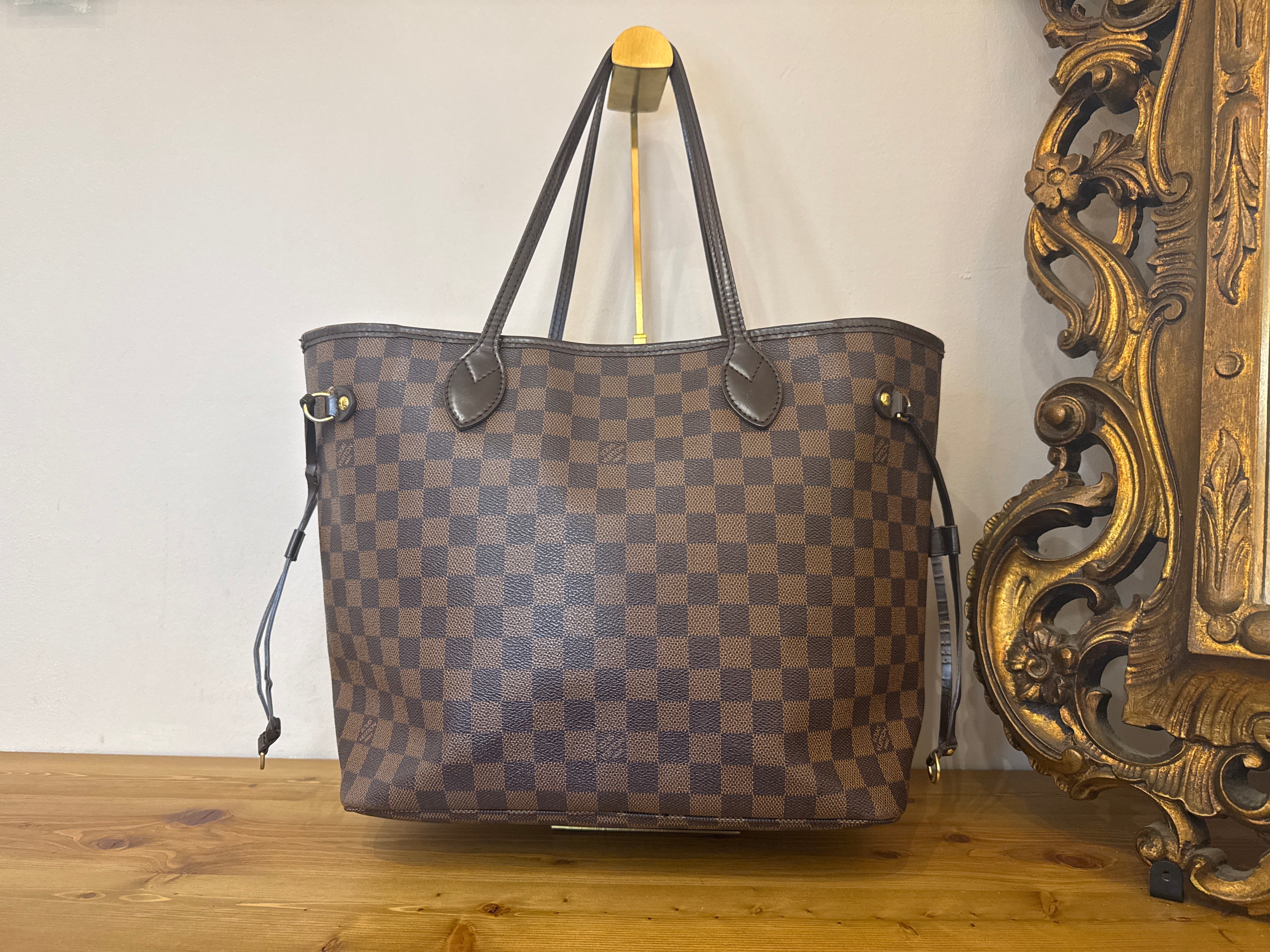 Louis Vuitton Neverfull Damier MM