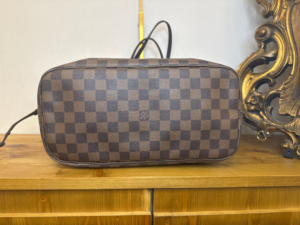 Louis Vuitton Neverfull Damier MM