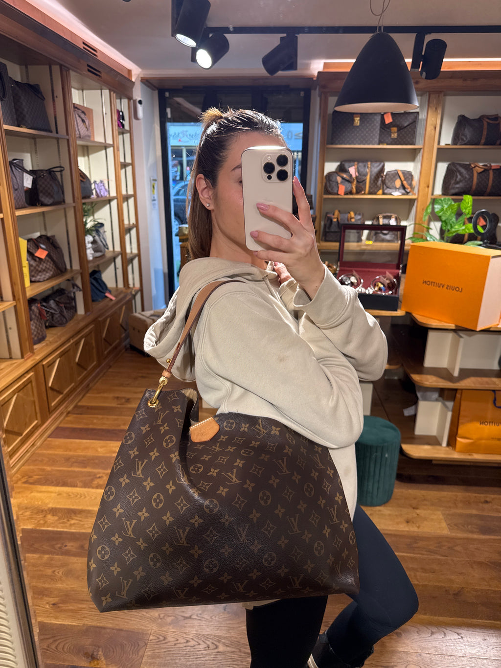 Louis Vuitton Graceful