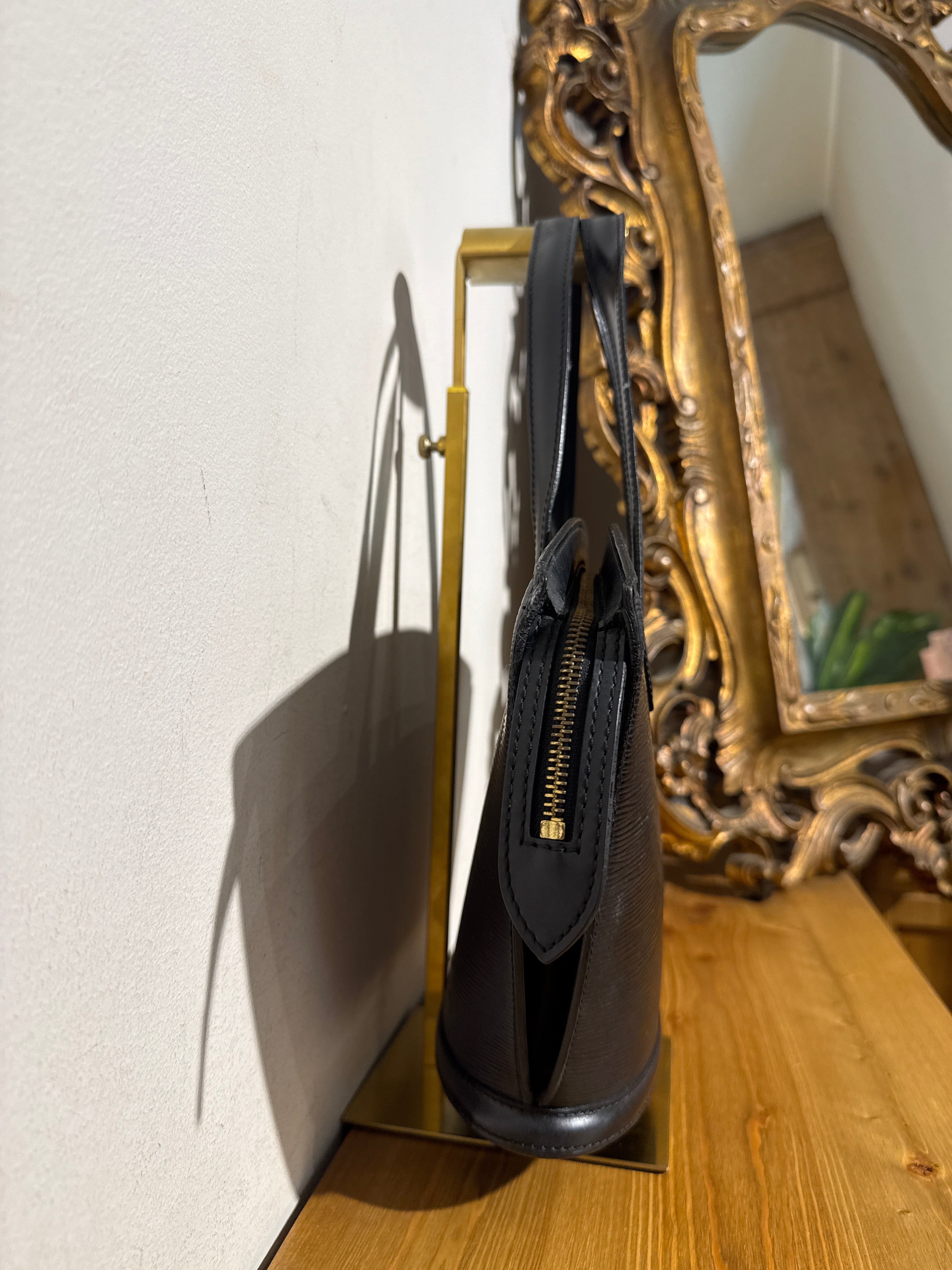 Louis Vuitton Epi Saint Jacques Black