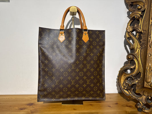 Louis Vuitton Sac Plat Monogram
