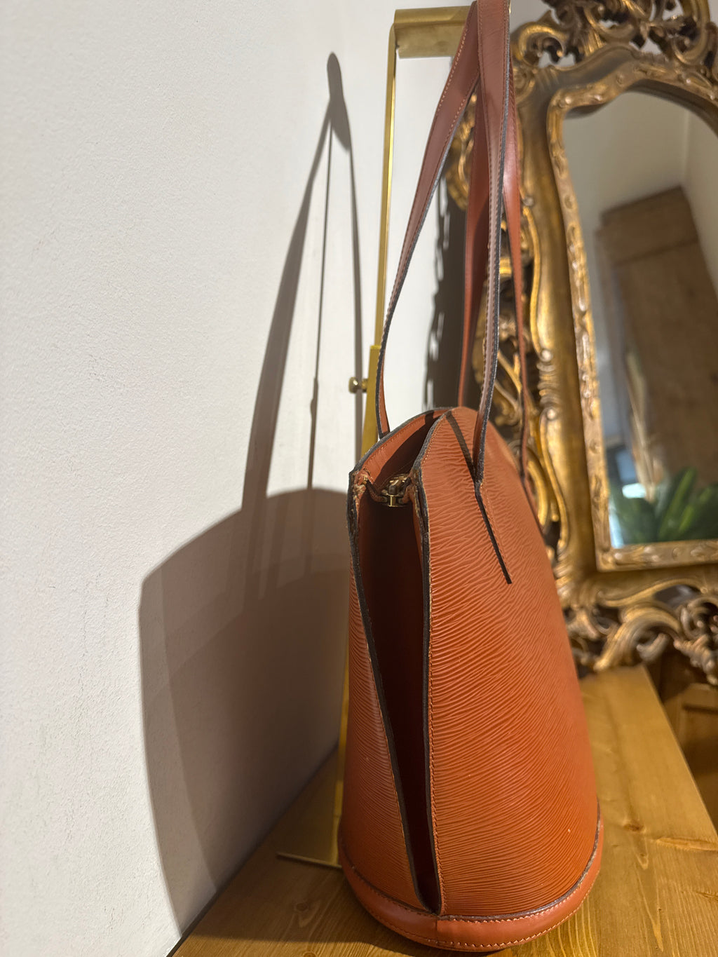 Louis Vuitton Epi Saint