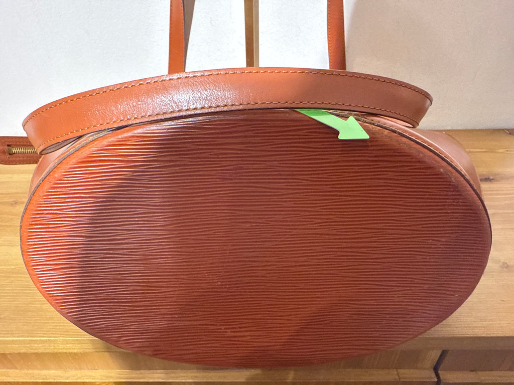 Louis Vuitton Epi Saint