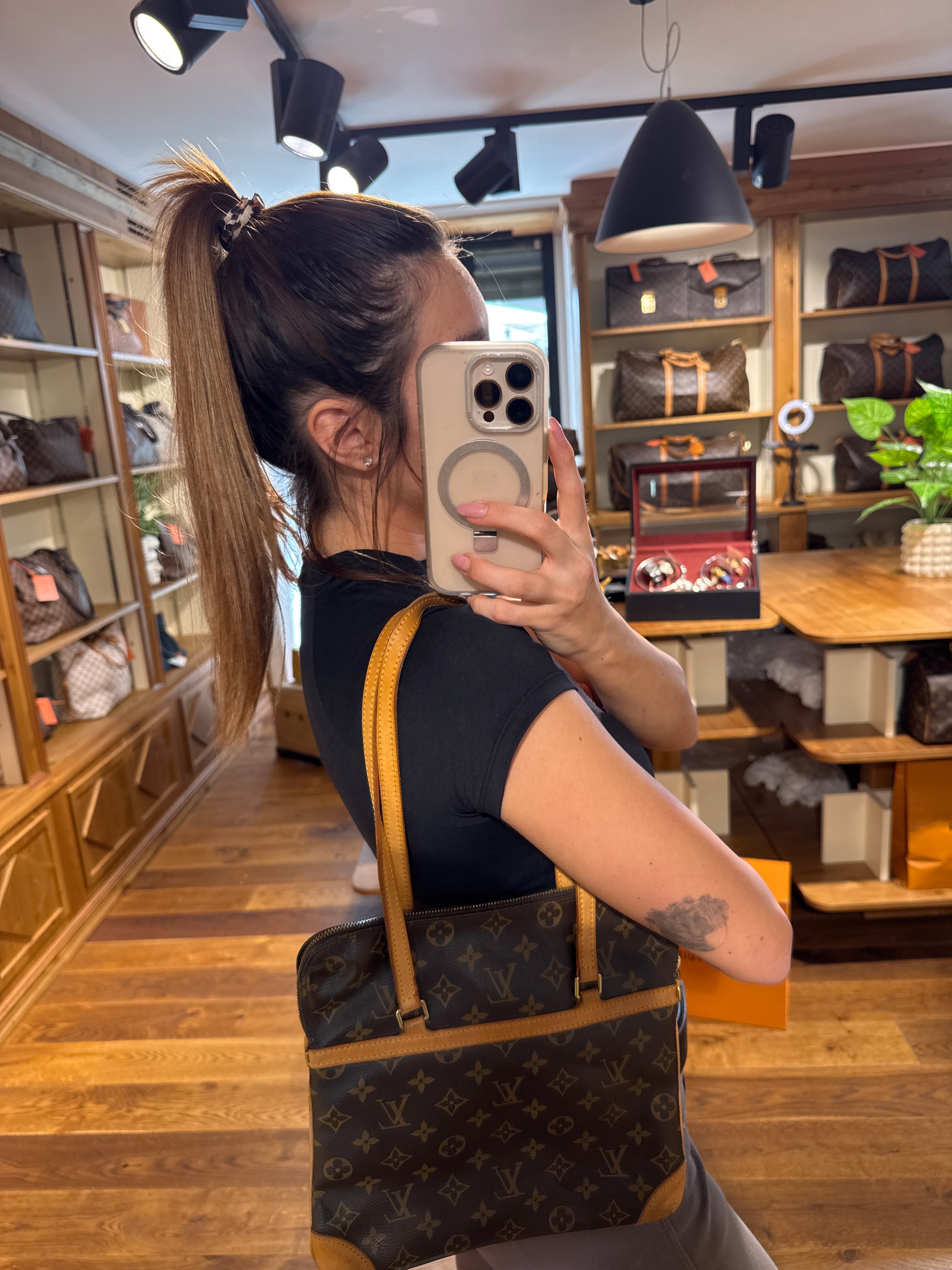 Louis Vuitton Coussin