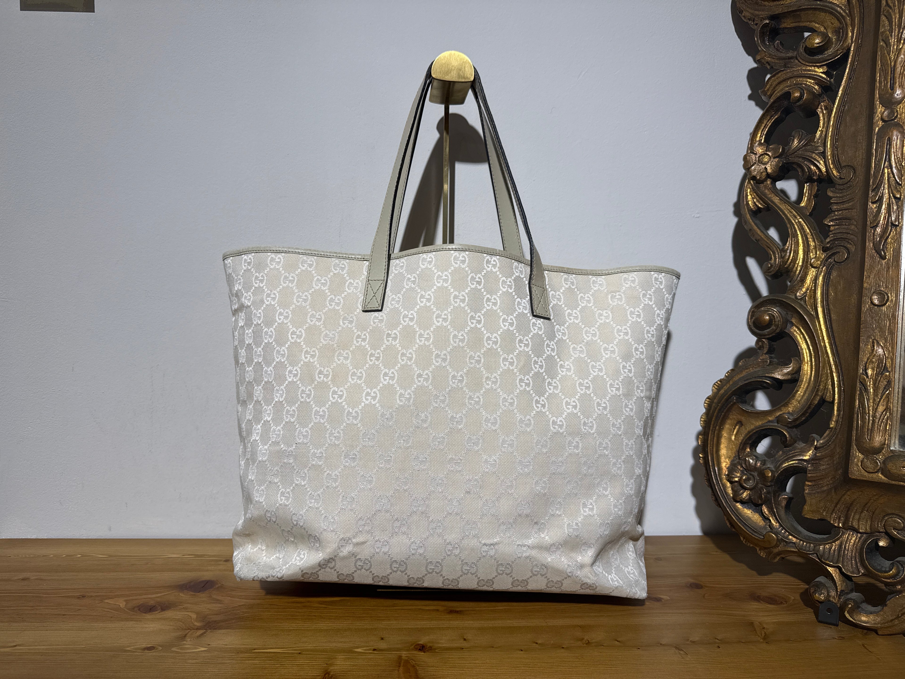 Gucci Tote Withe