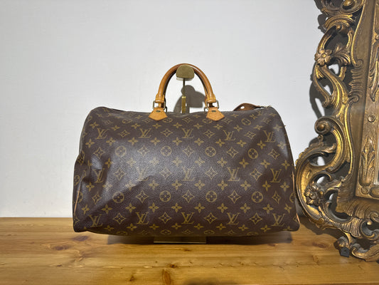 Louis Vuitton Speedy 40 Monogram