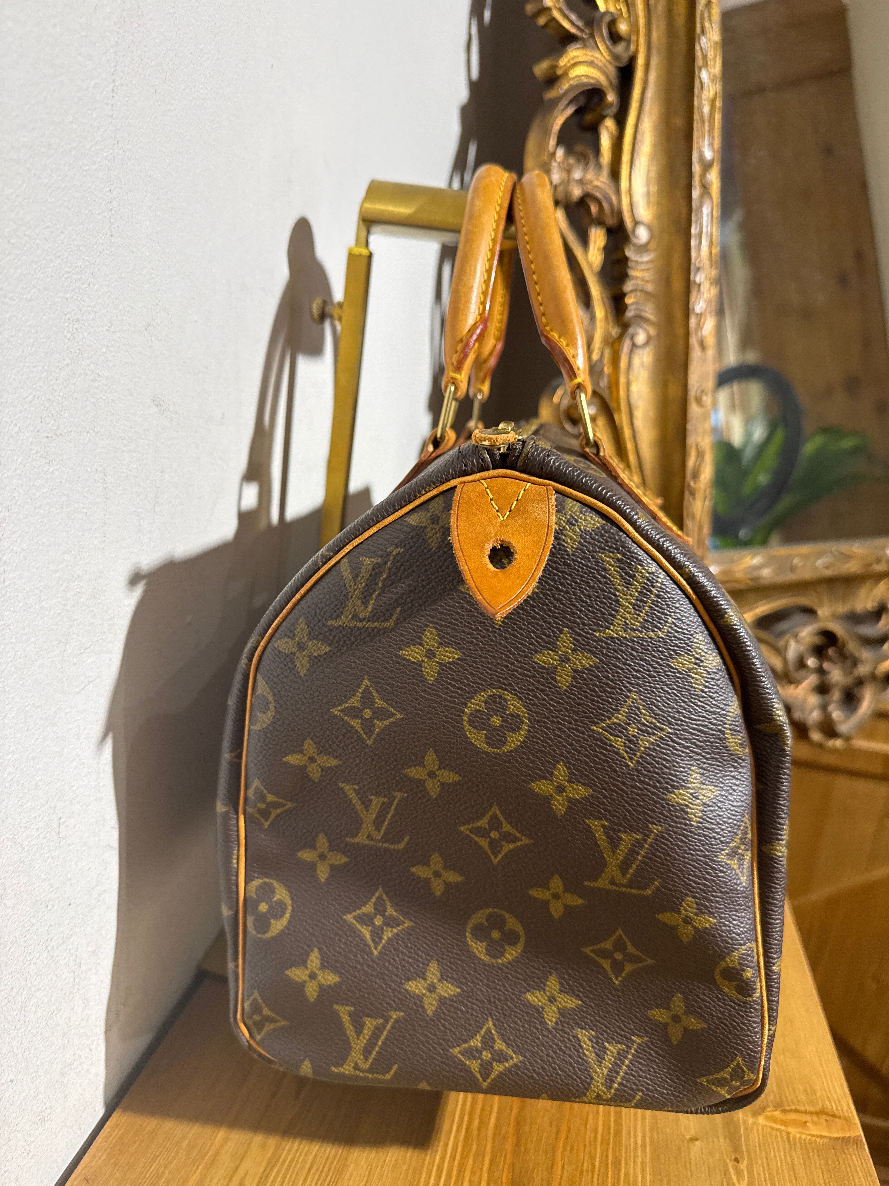Louis Vuitton Speedy 30