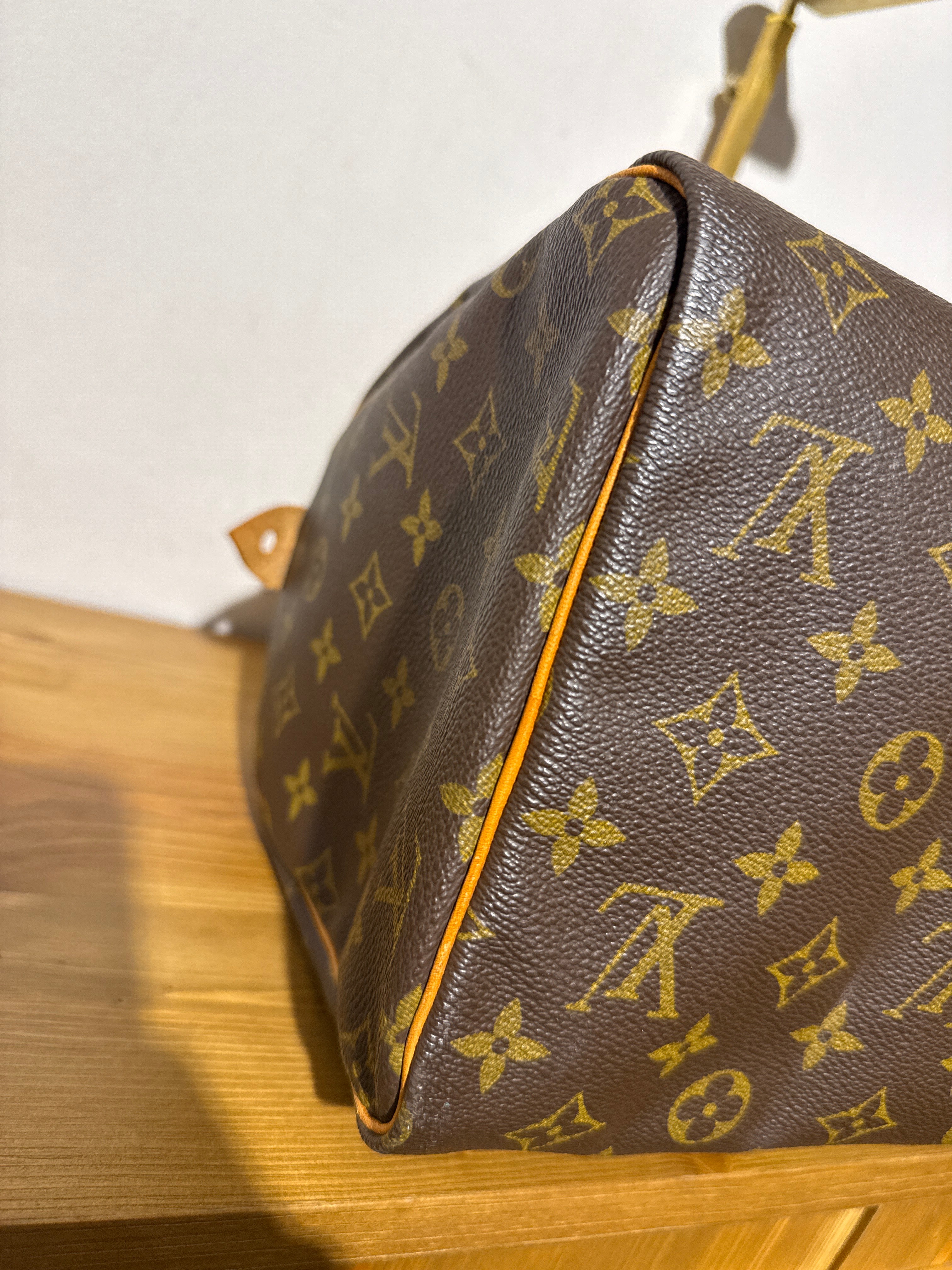 Louis Vuitton Speedy 30