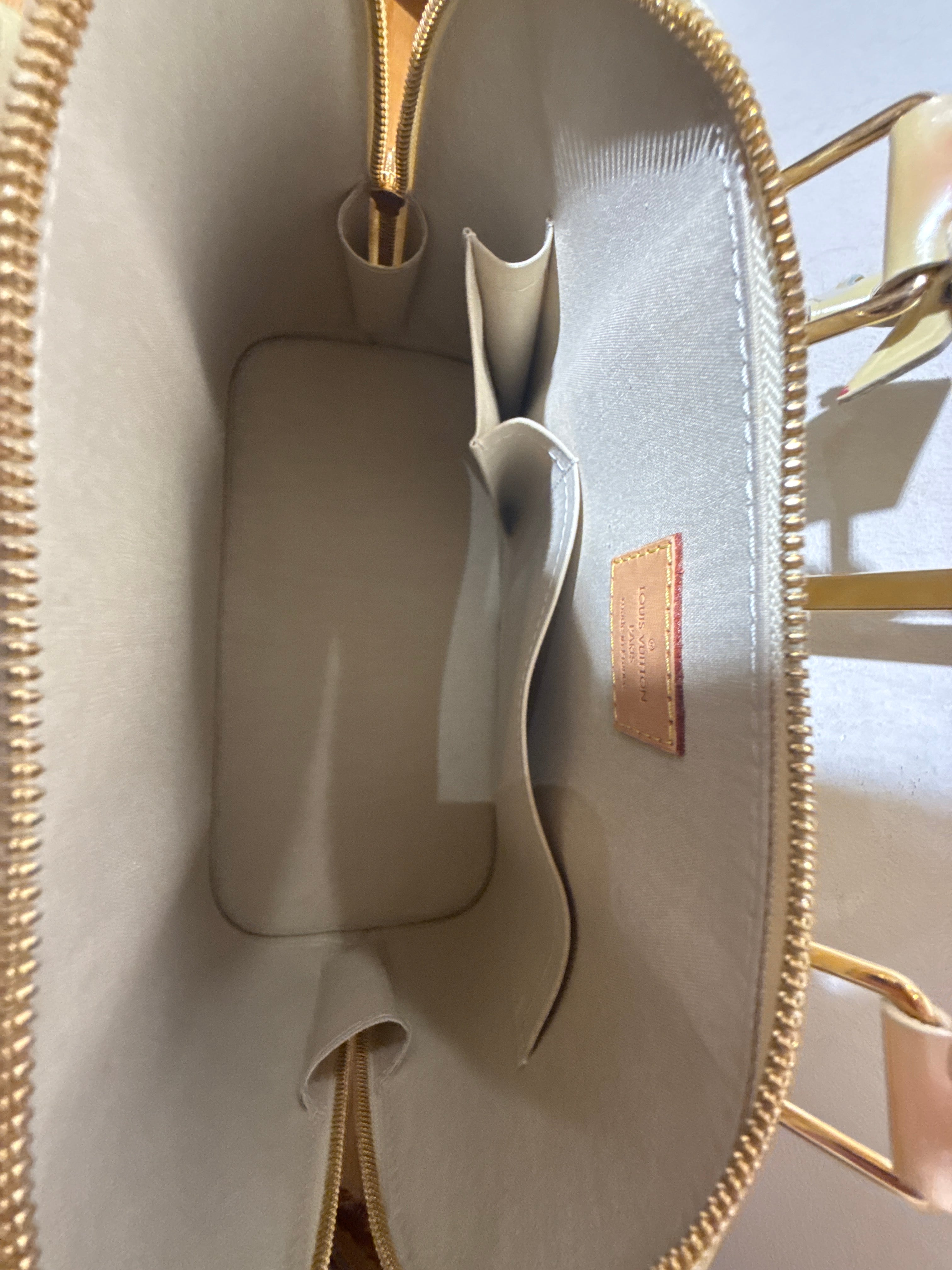 Louis Vuitton Alma PM