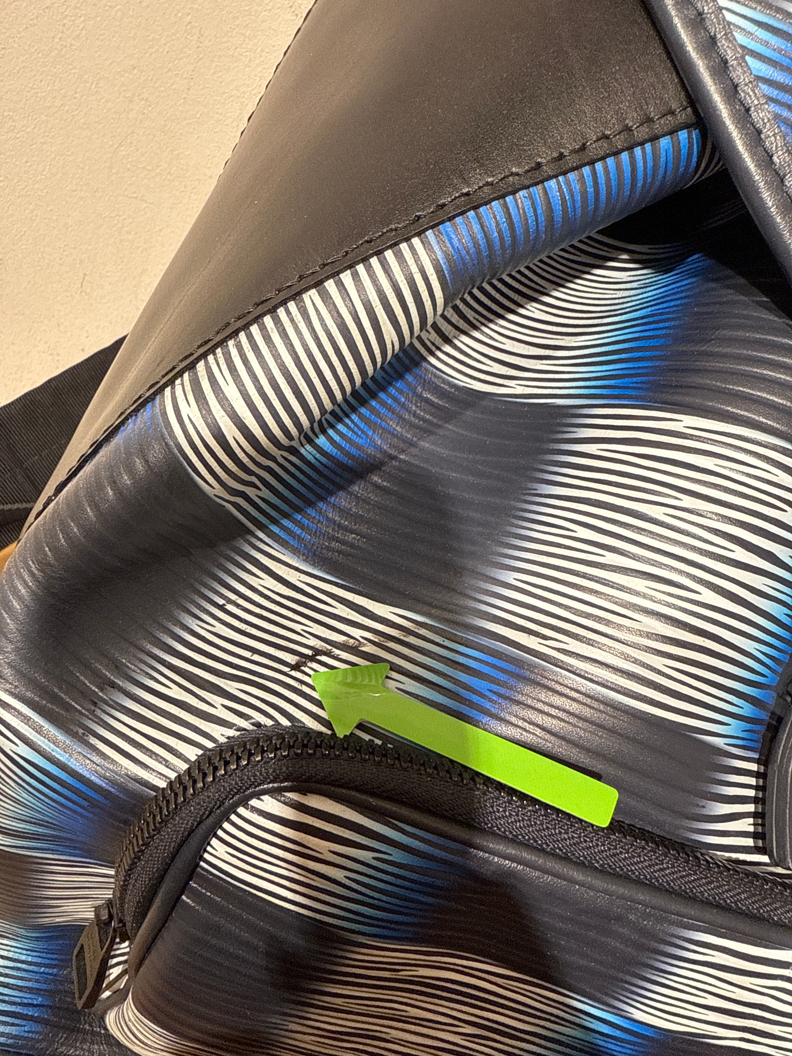 Louis Vuitton Montosouris Damier 3D