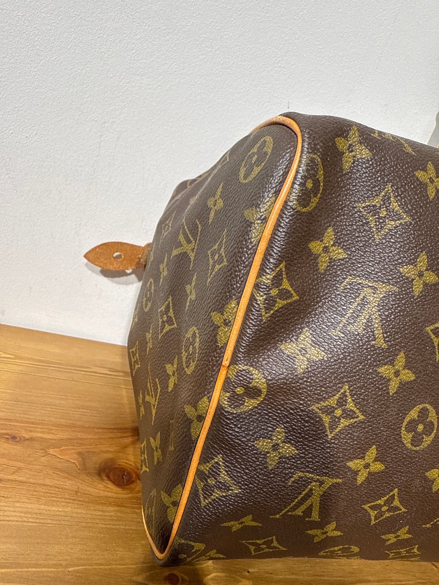 Louis Vuitton Speedy 40