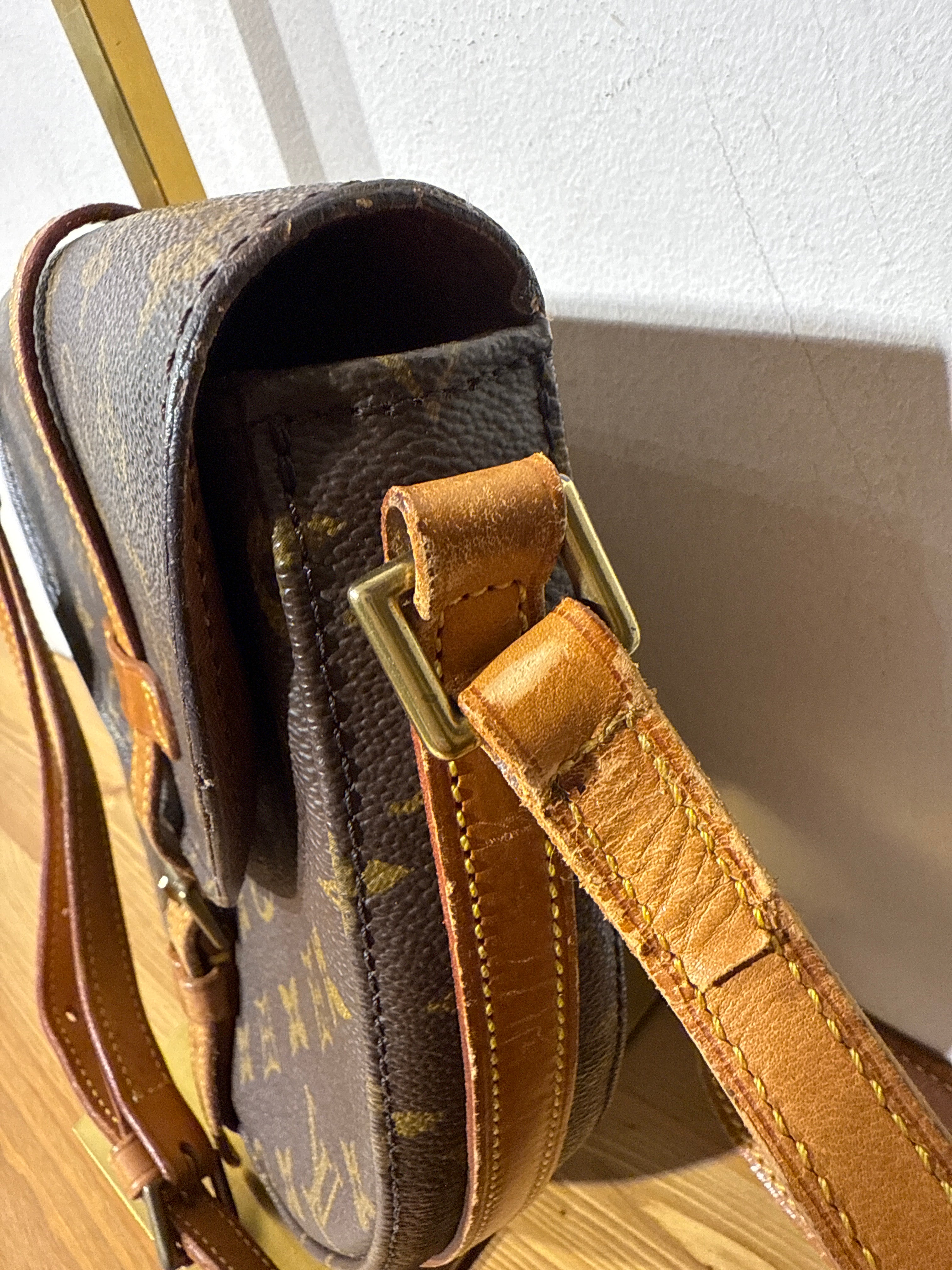 Louis Vuitton Chantilly MM Crossbody