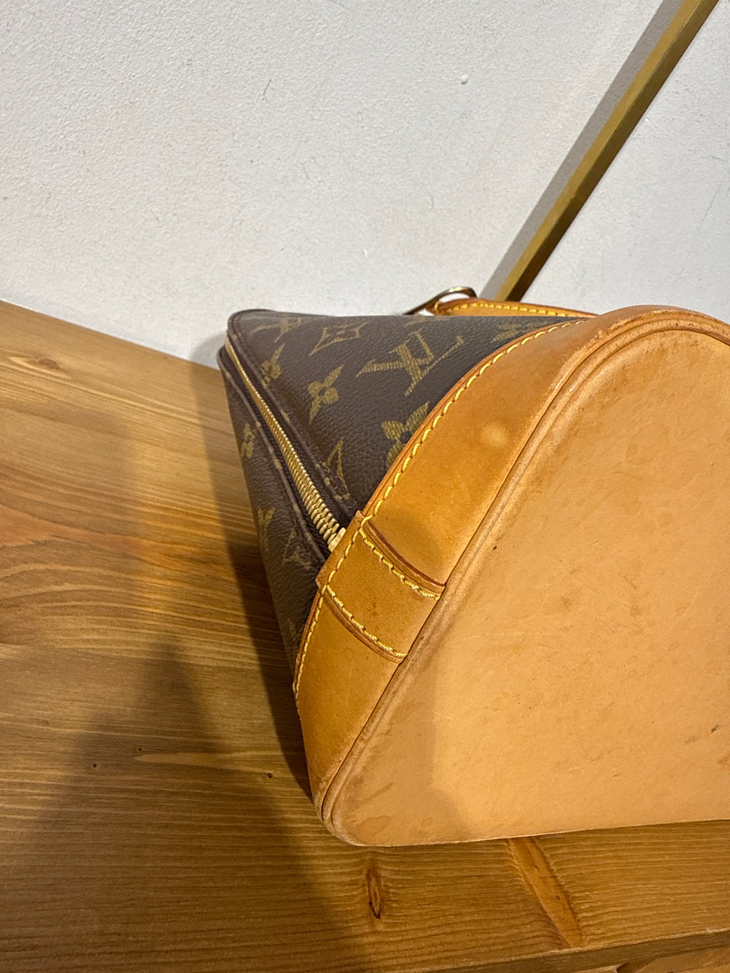 Louis Vuitton Alma Monogram