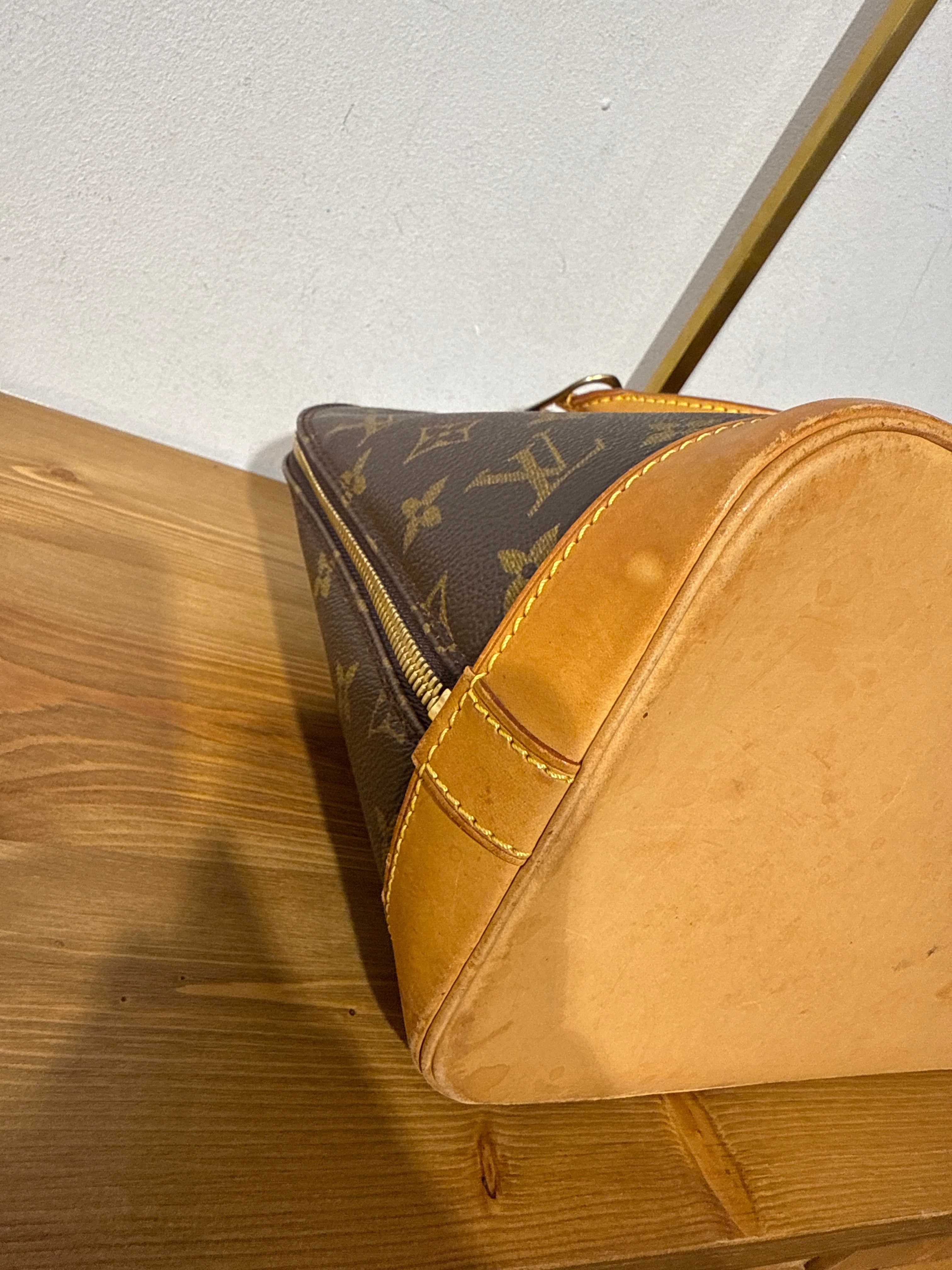 Louis Vuitton Alma Monogram