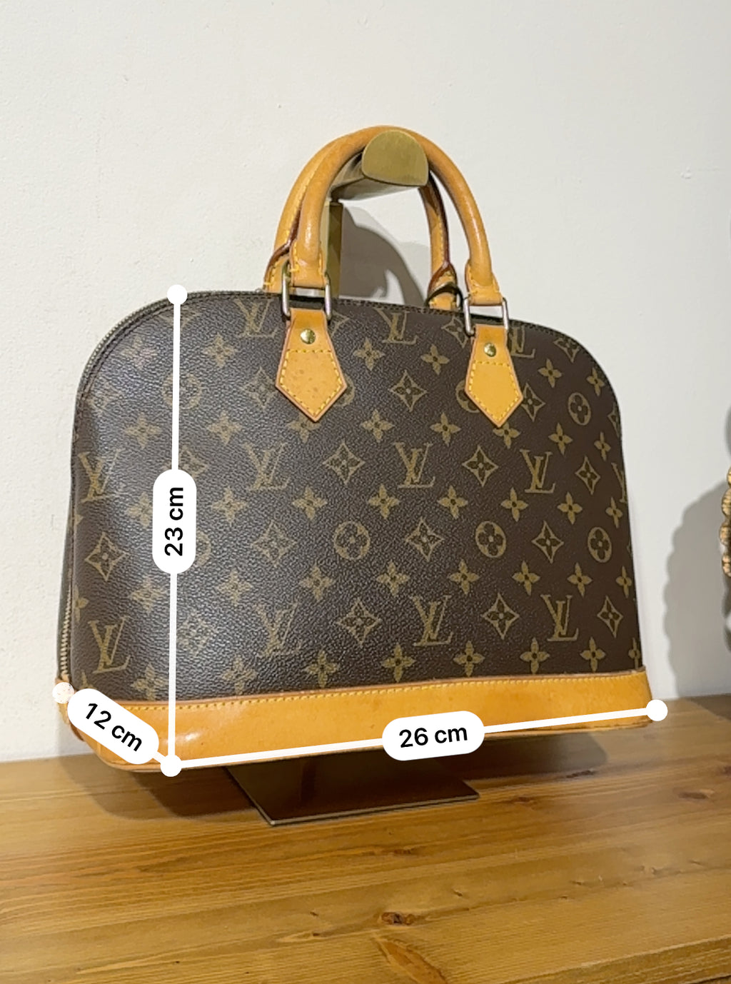 Louis Vuitton Alma Monogram