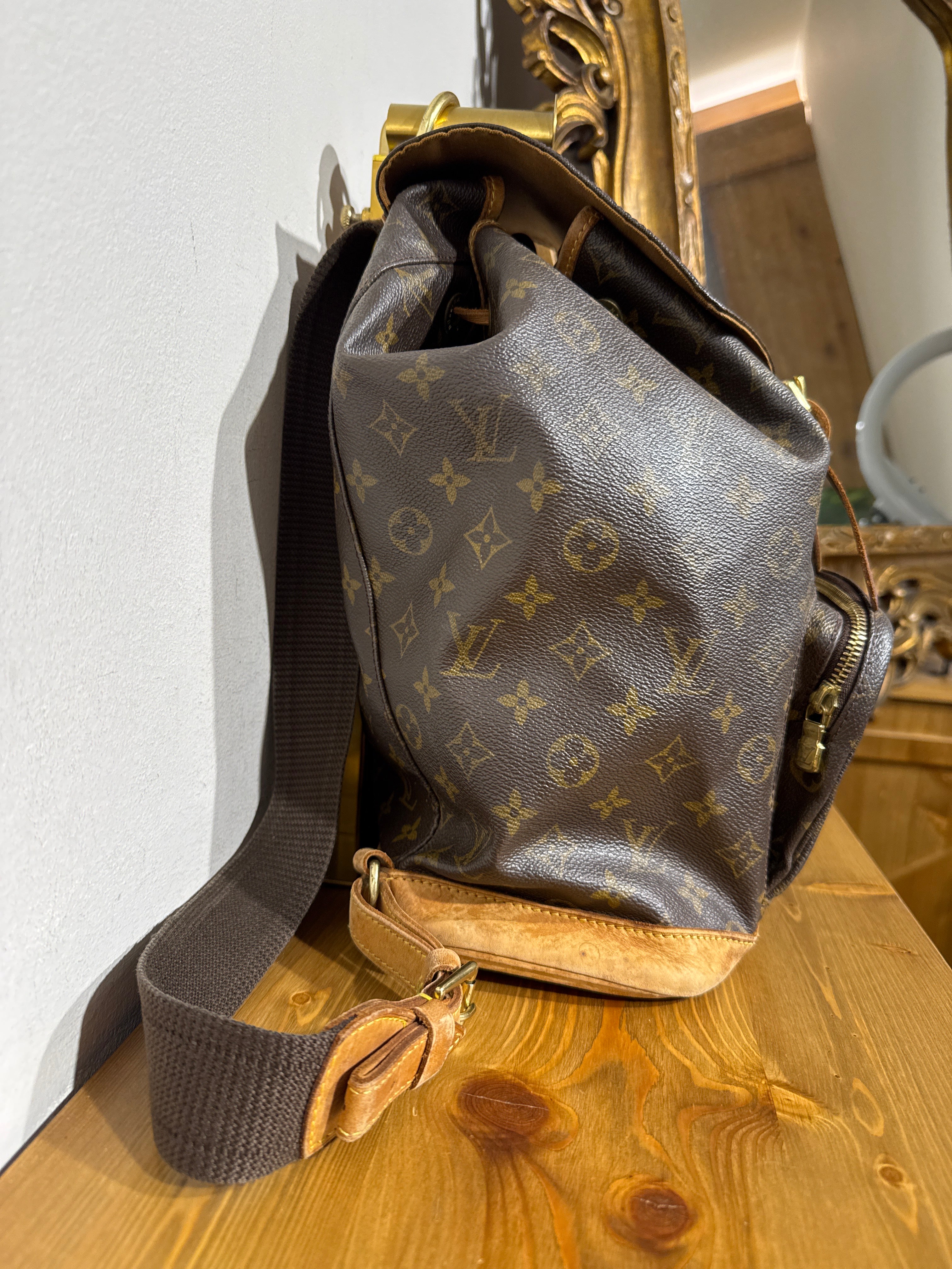 Louis Vuitton Montsouris GM