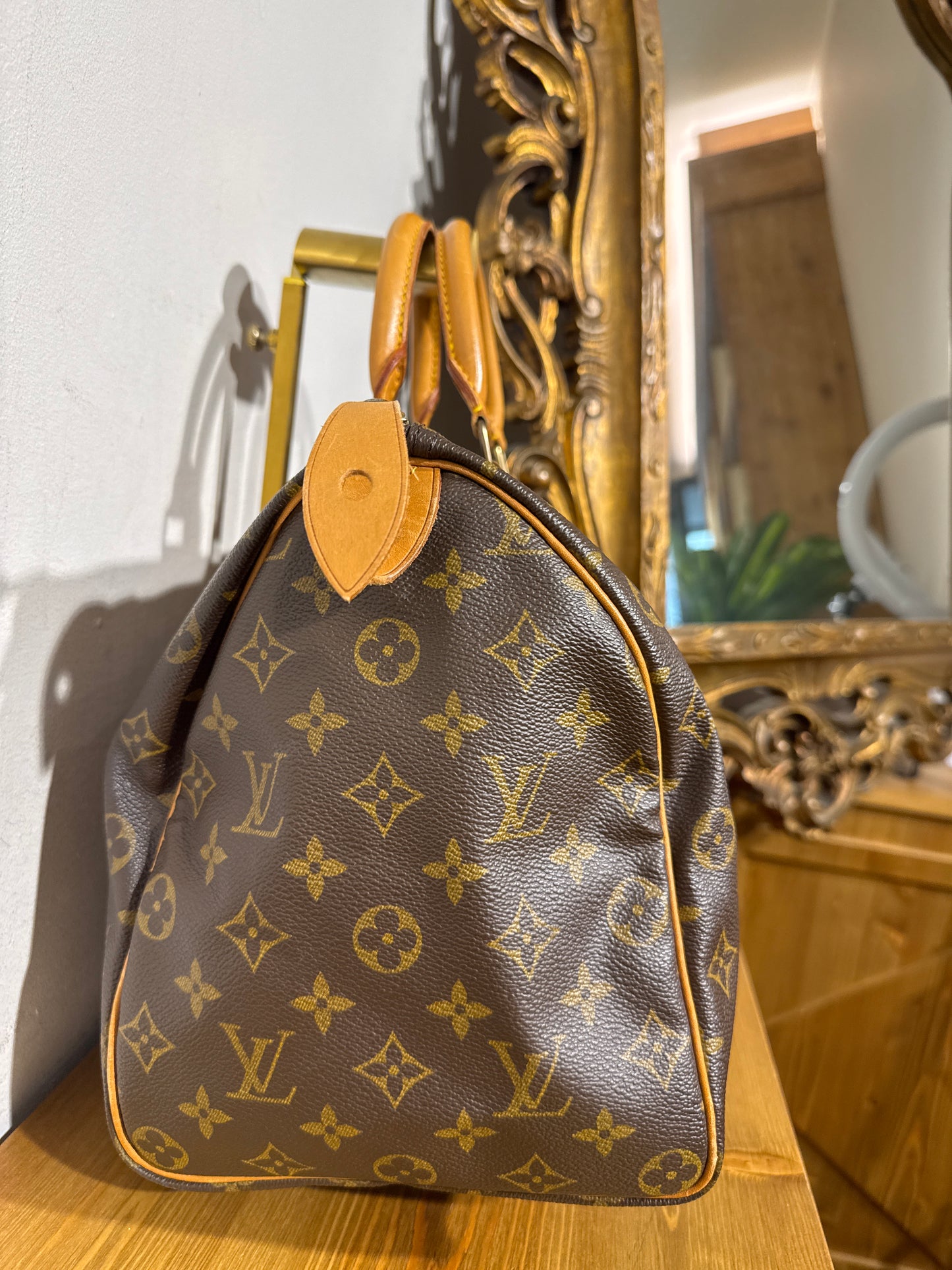 Louis Vuitton Speedy 35