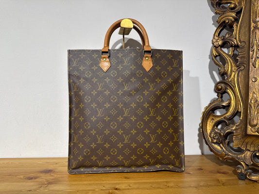 Louis Vuitton Sac Plat Monogram