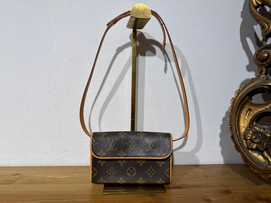 Louis Vuitton Pochette Florentine