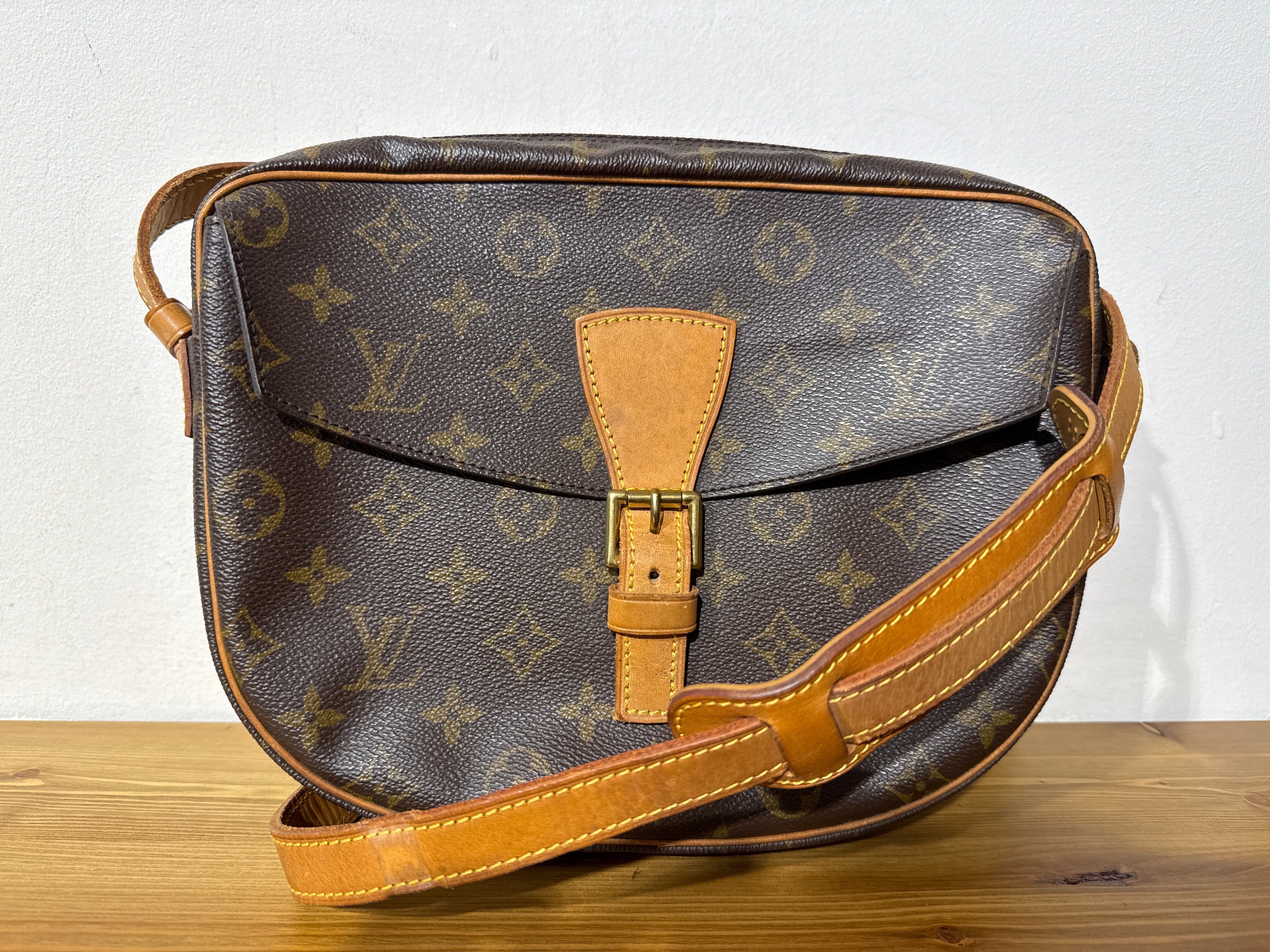 Louis Vuitton Jeune Fille