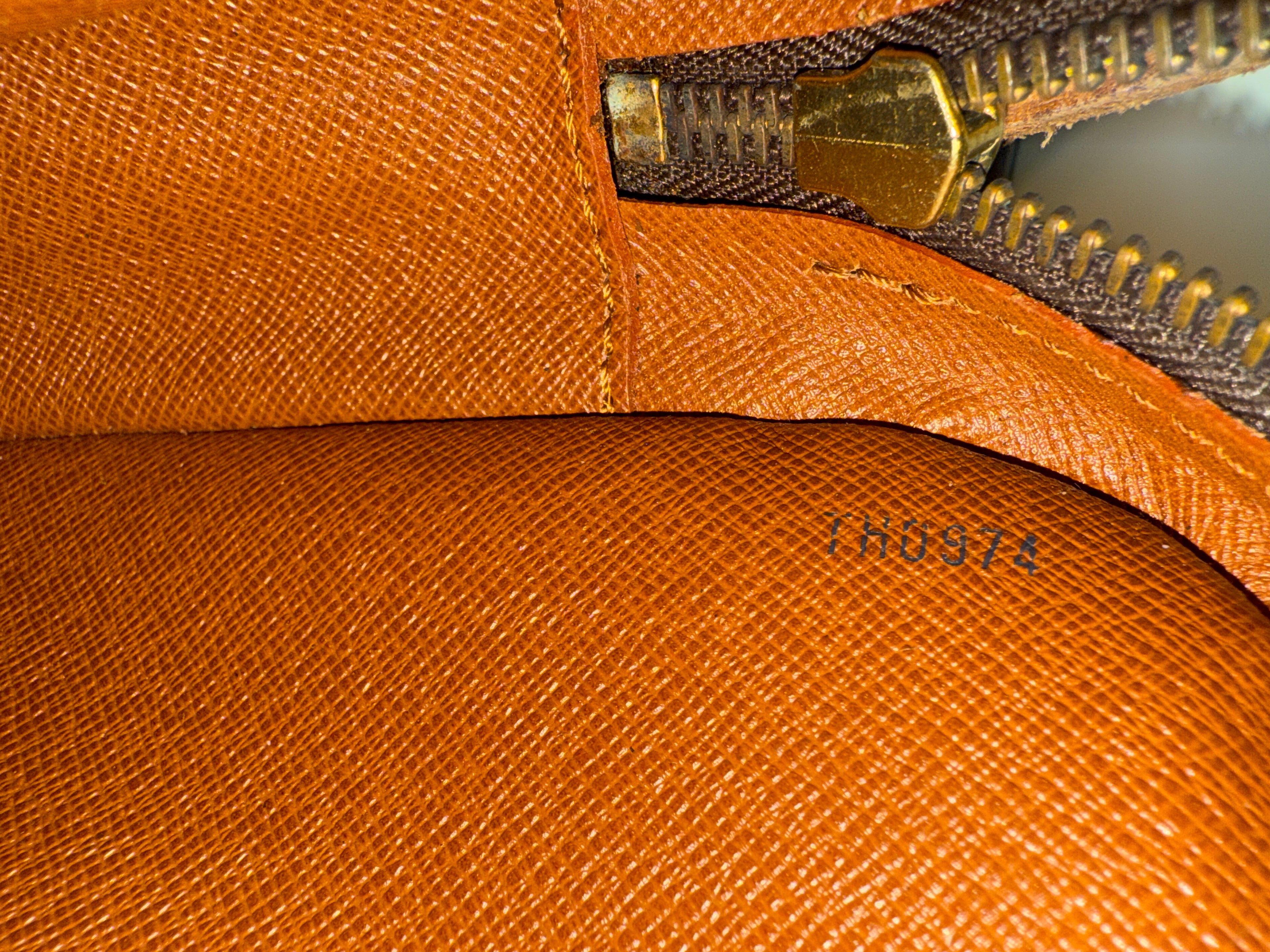 Louis Vuitton Jeune Fille