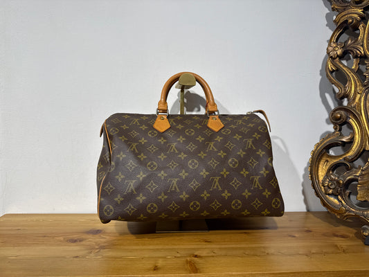 Louis Vuitton Speedy 35