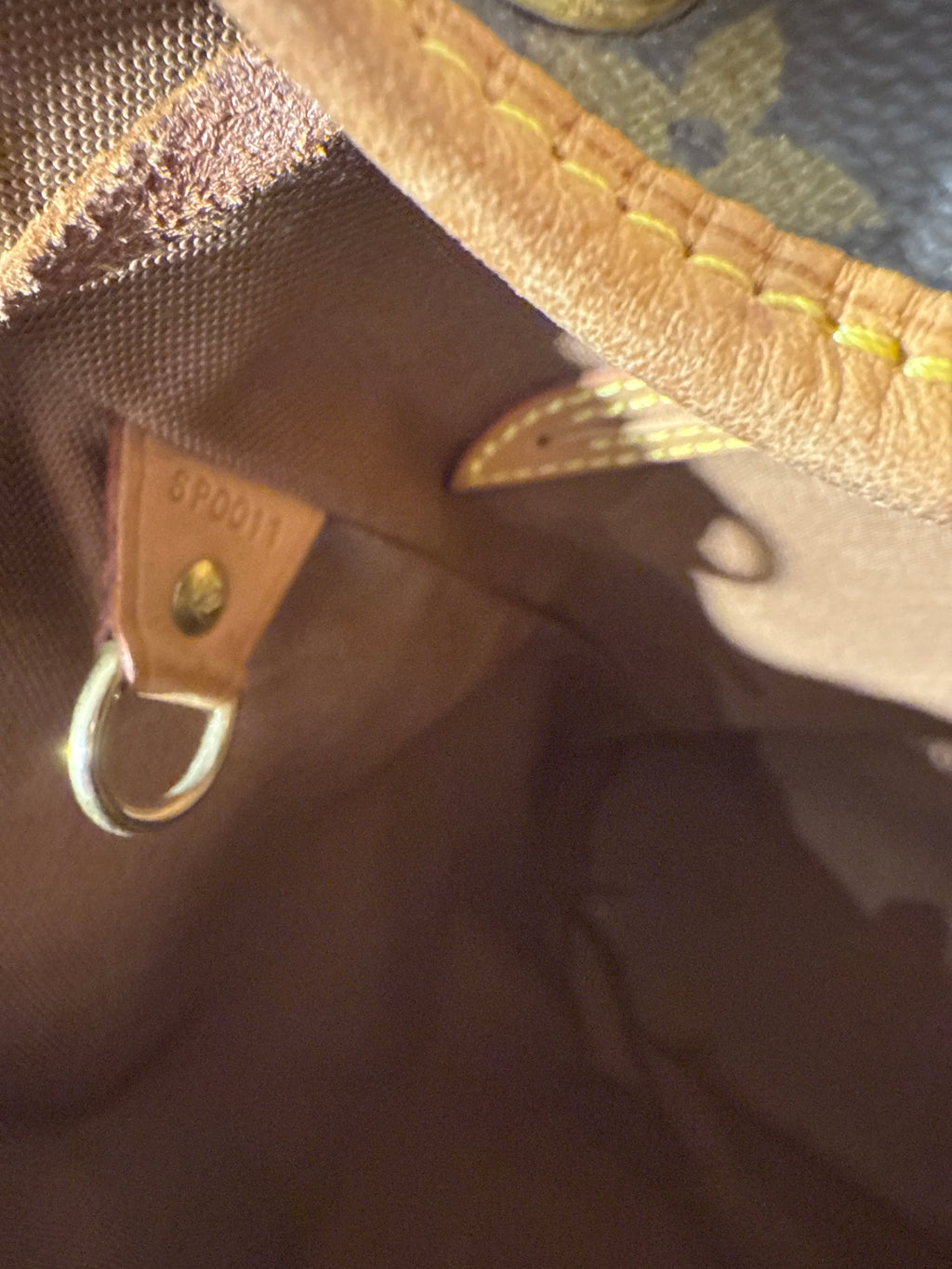 Louis Vuitton Montsouirs MM