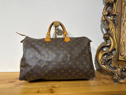 Louis Vuitton Speedy 40 Monogram