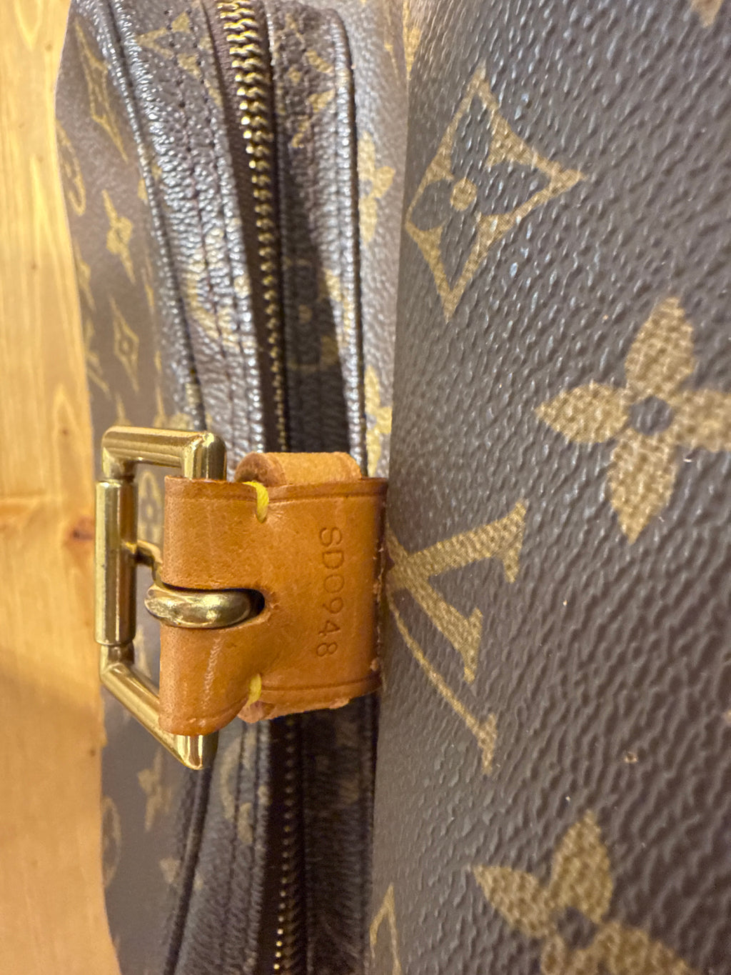 Louis Vuitton Montsouirs GM