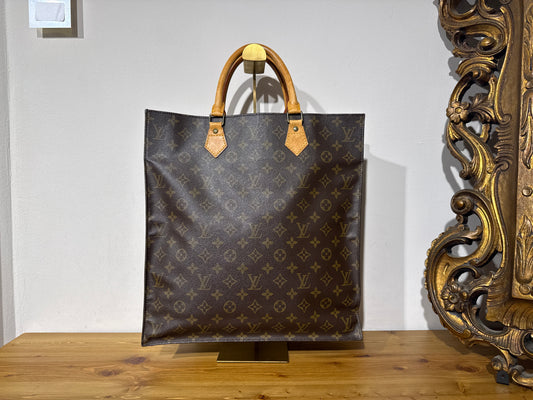 Louis Vuitton Sac Plat Monogram