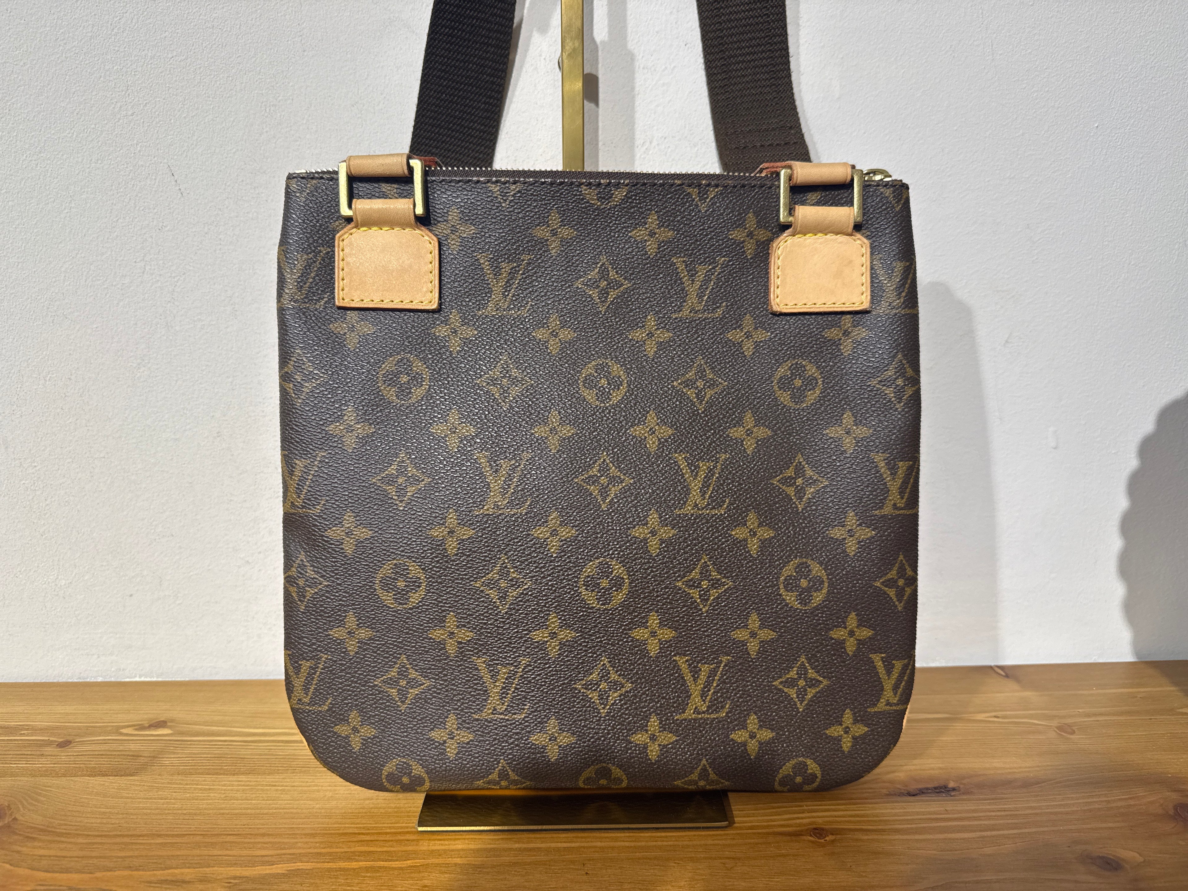 Louis Vuitton Bosphore Pochette