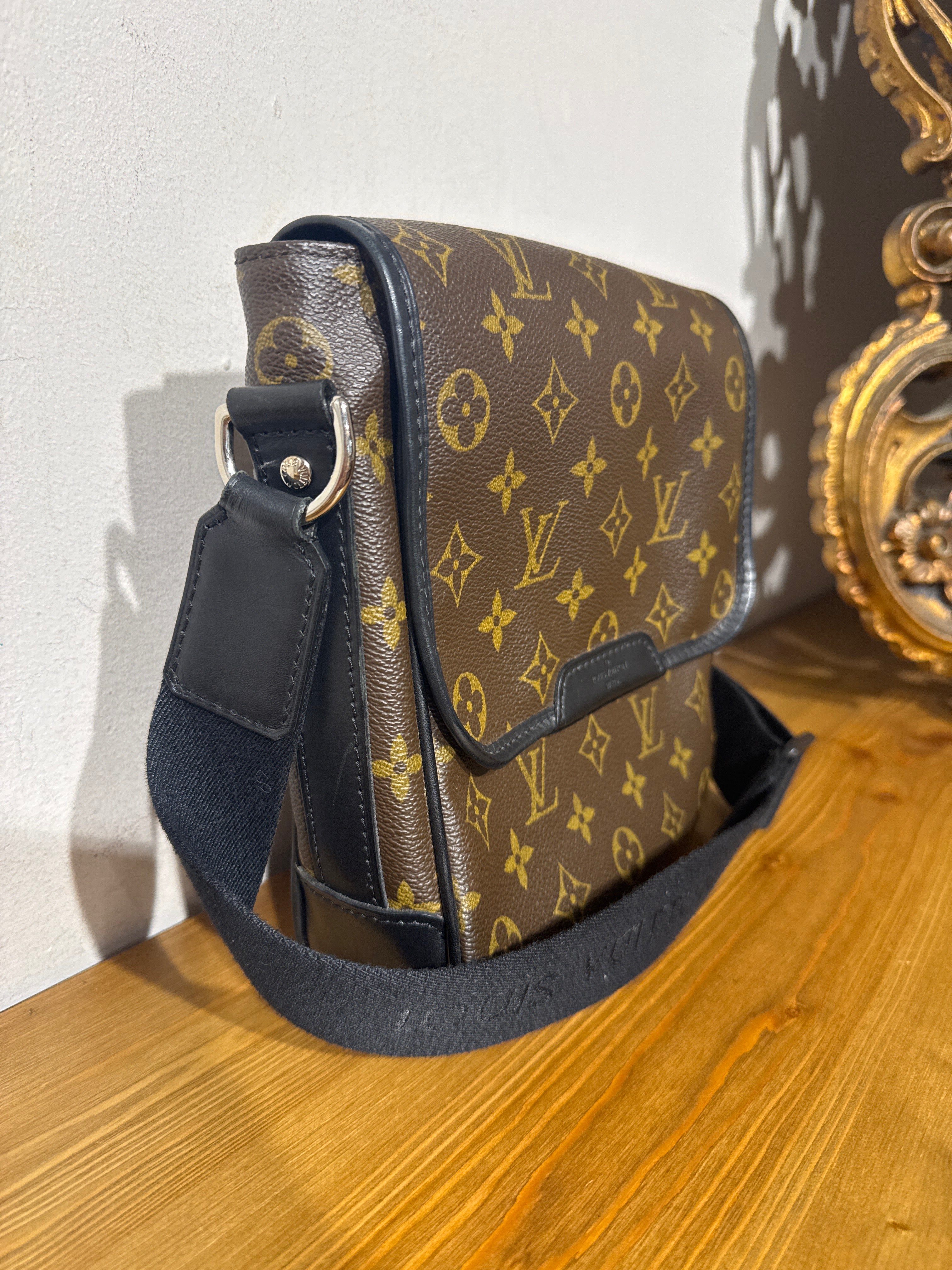 Louis Vuitton Bus PM