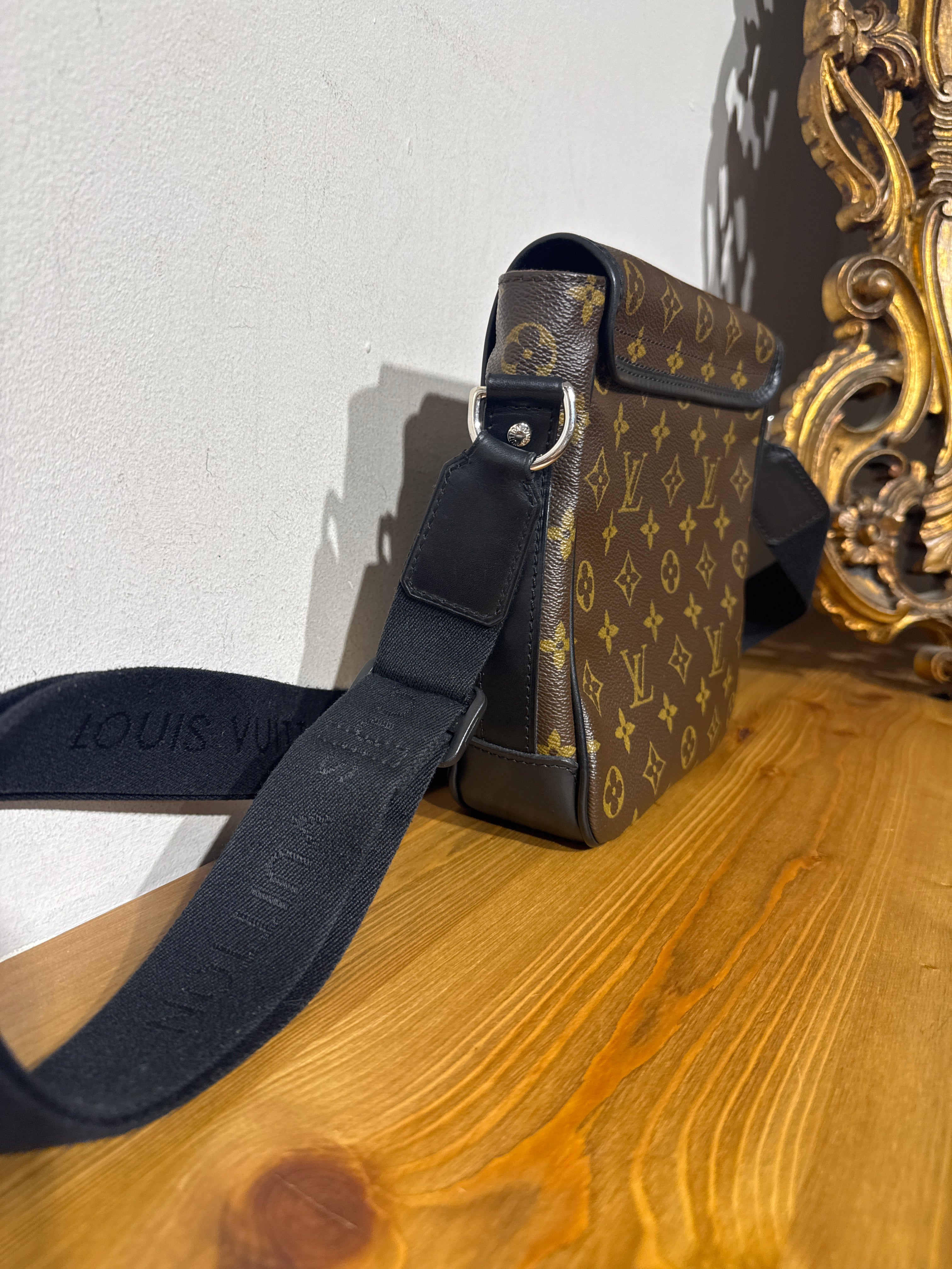 Louis Vuitton Bus PM