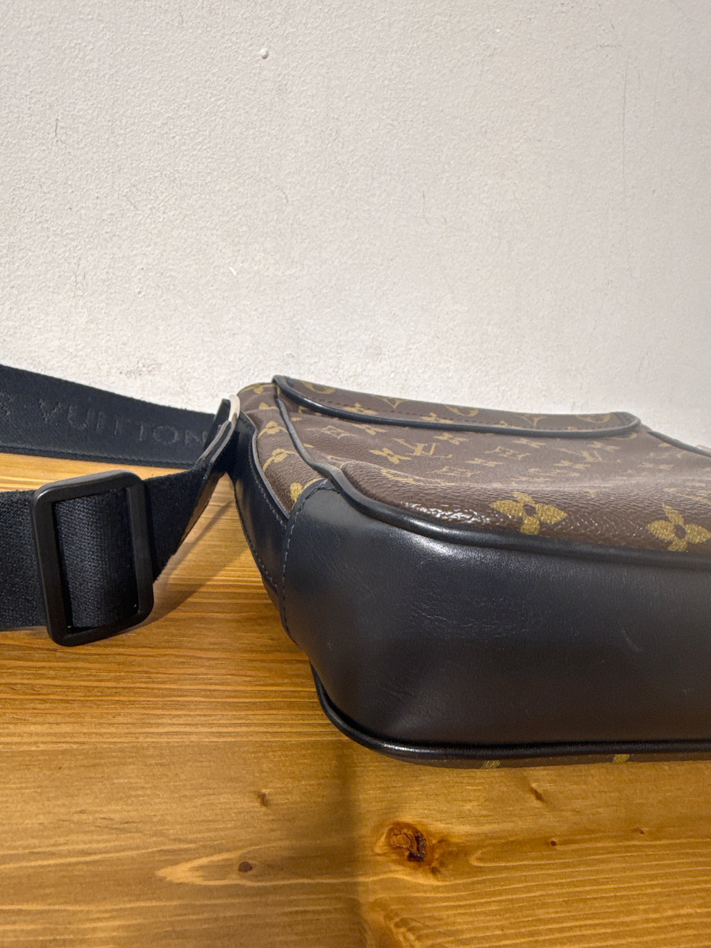 Louis Vuitton Bus PM