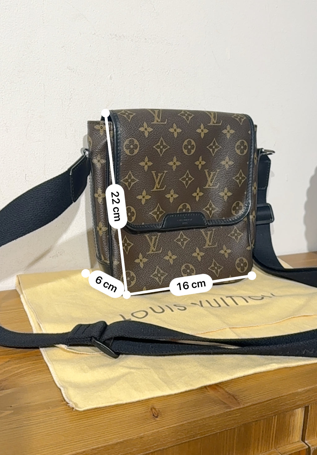 Louis Vuitton Bus PM