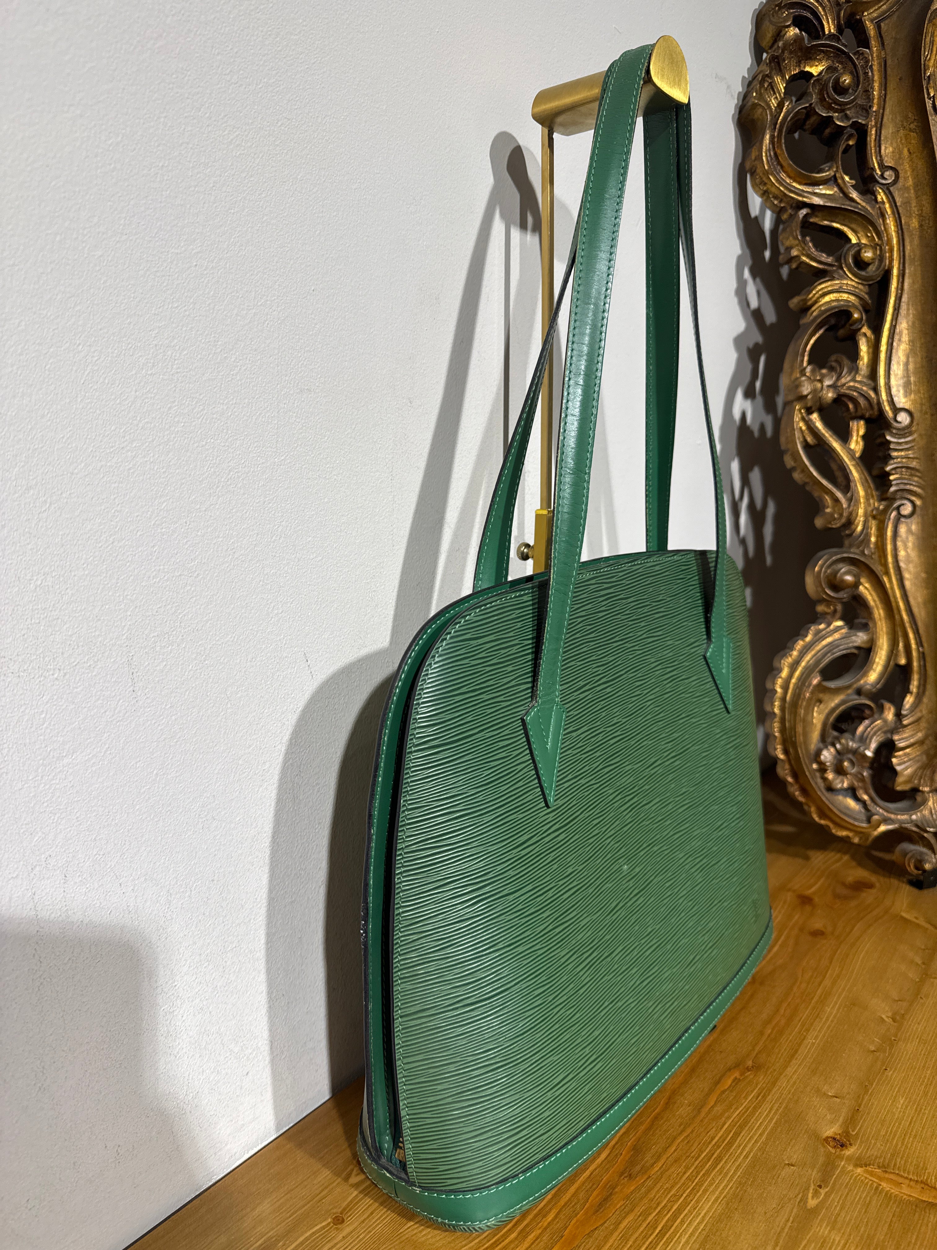 Louis Vuitton Borneo Epi Green