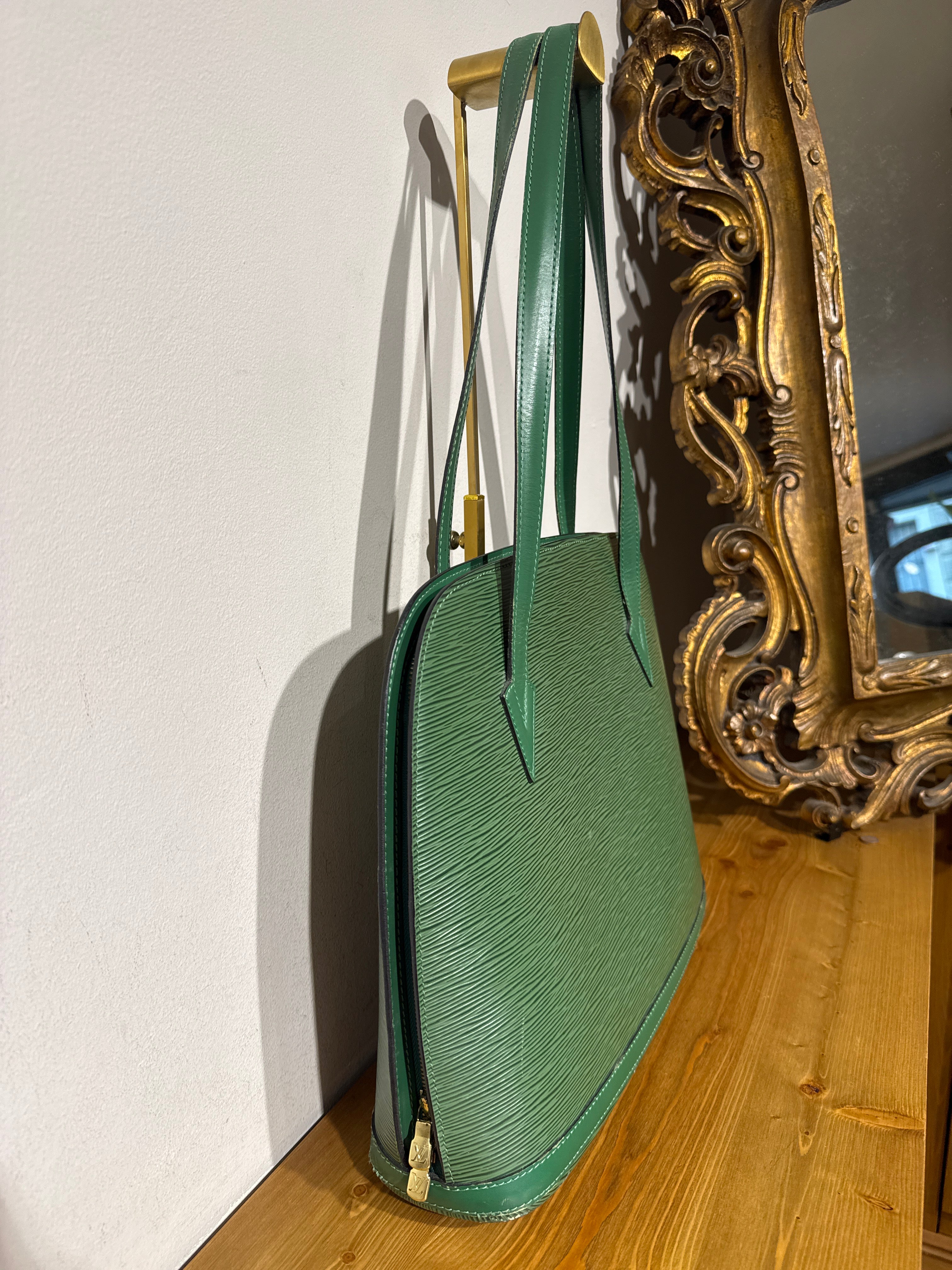 Louis Vuitton Borneo Epi Green