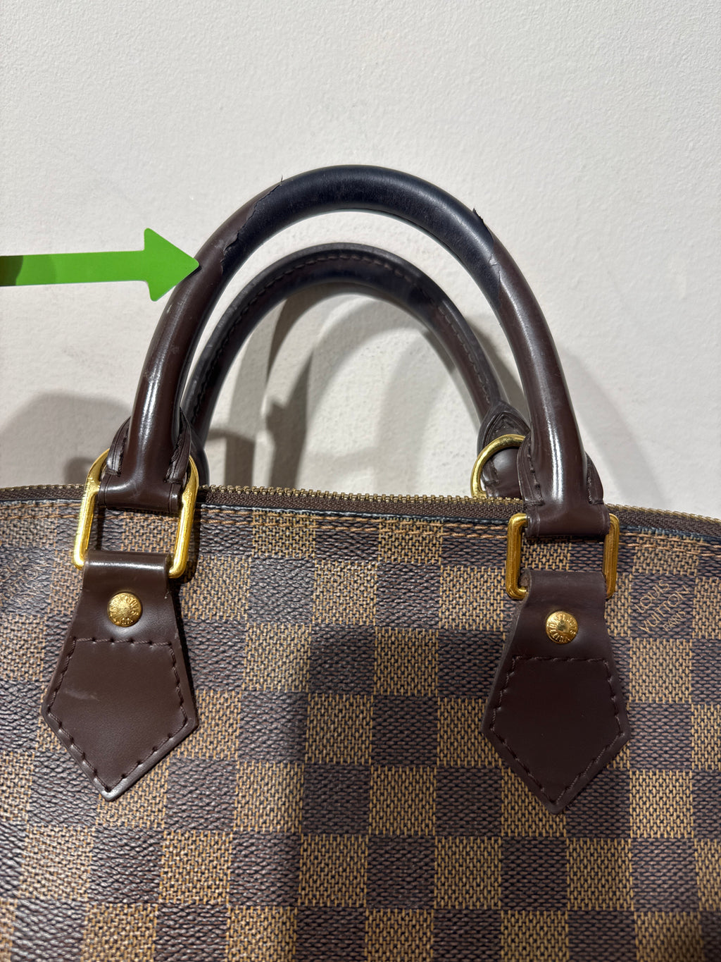 Louis Vuitton Alma Damier