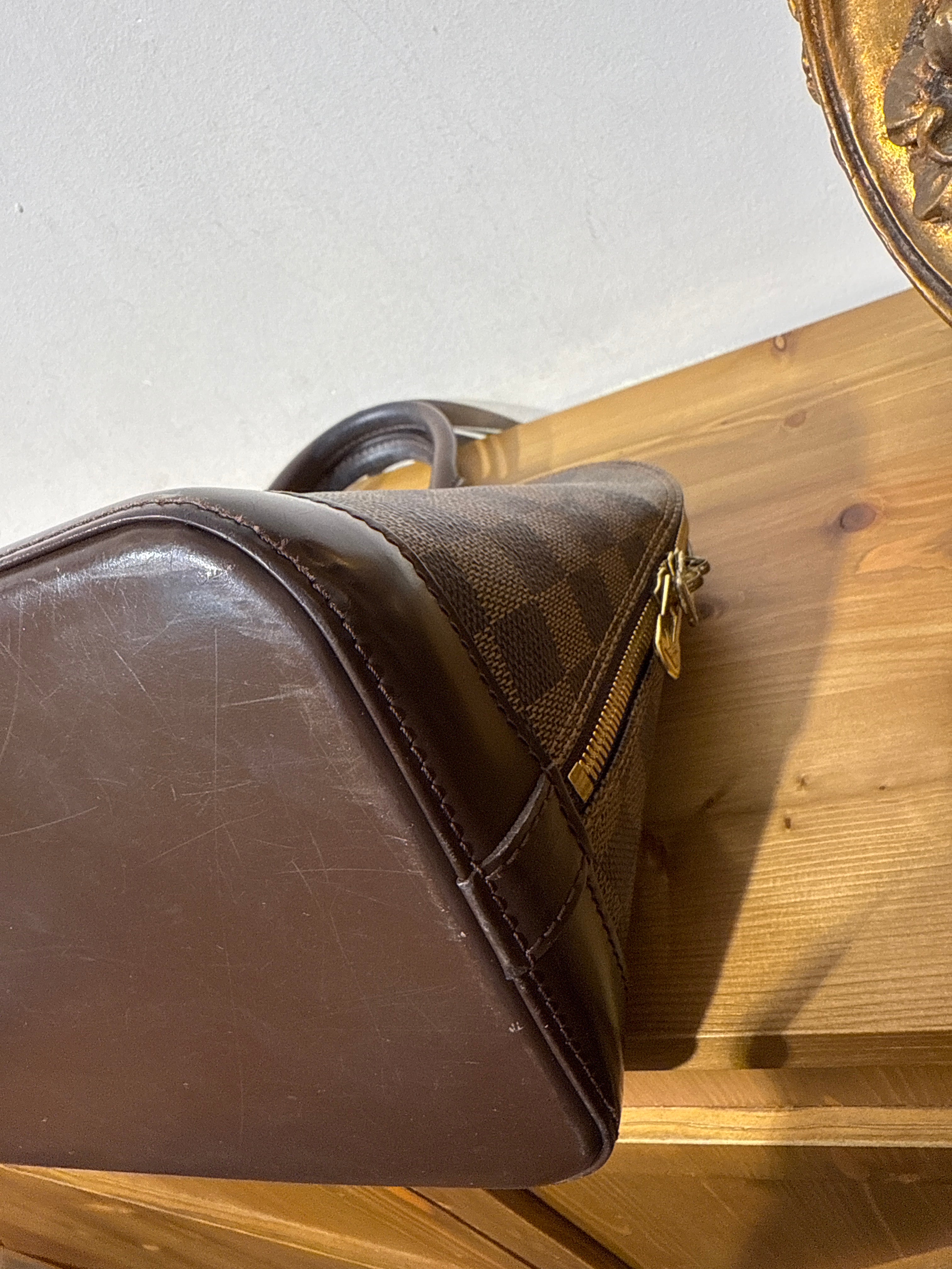 Louis Vuitton Alma Damier