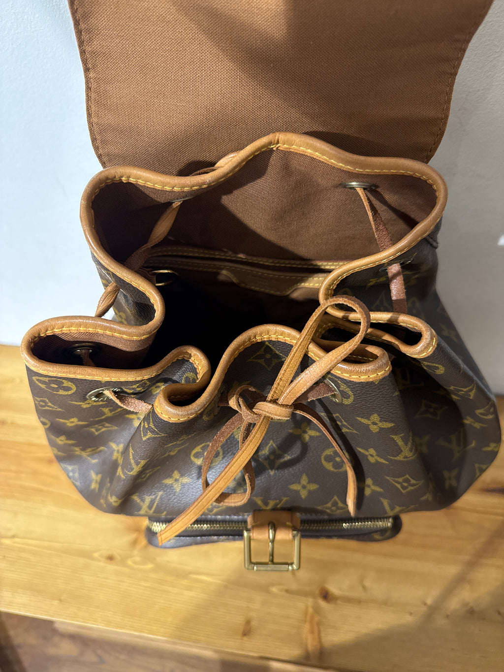 Louis Vuitton Montsouris GM