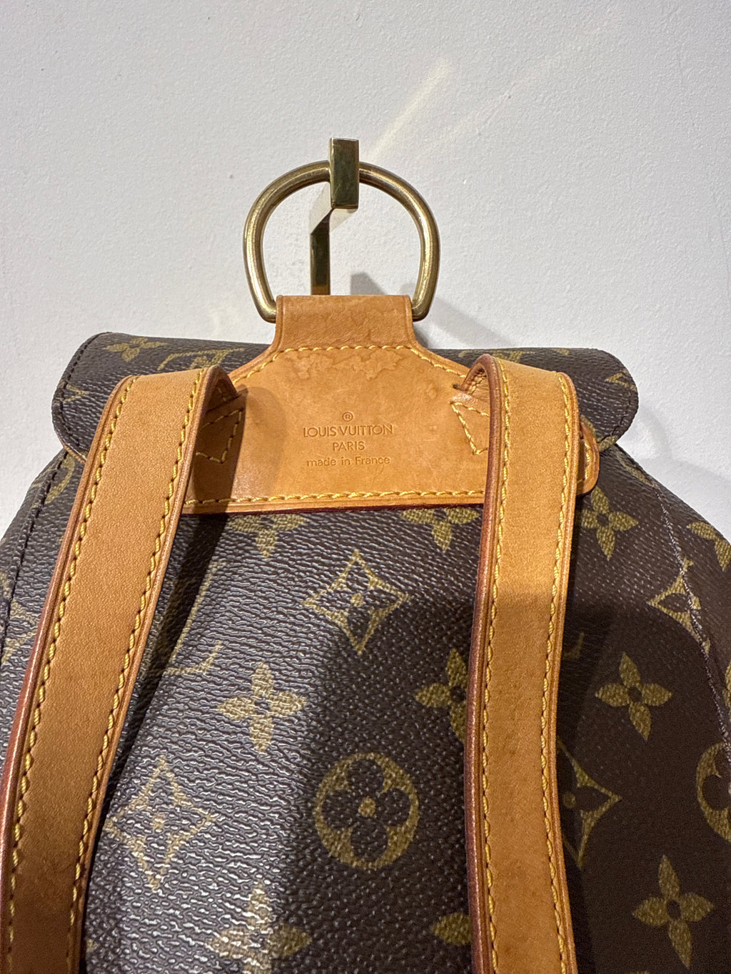 Louis Vuitton Montsouris MM