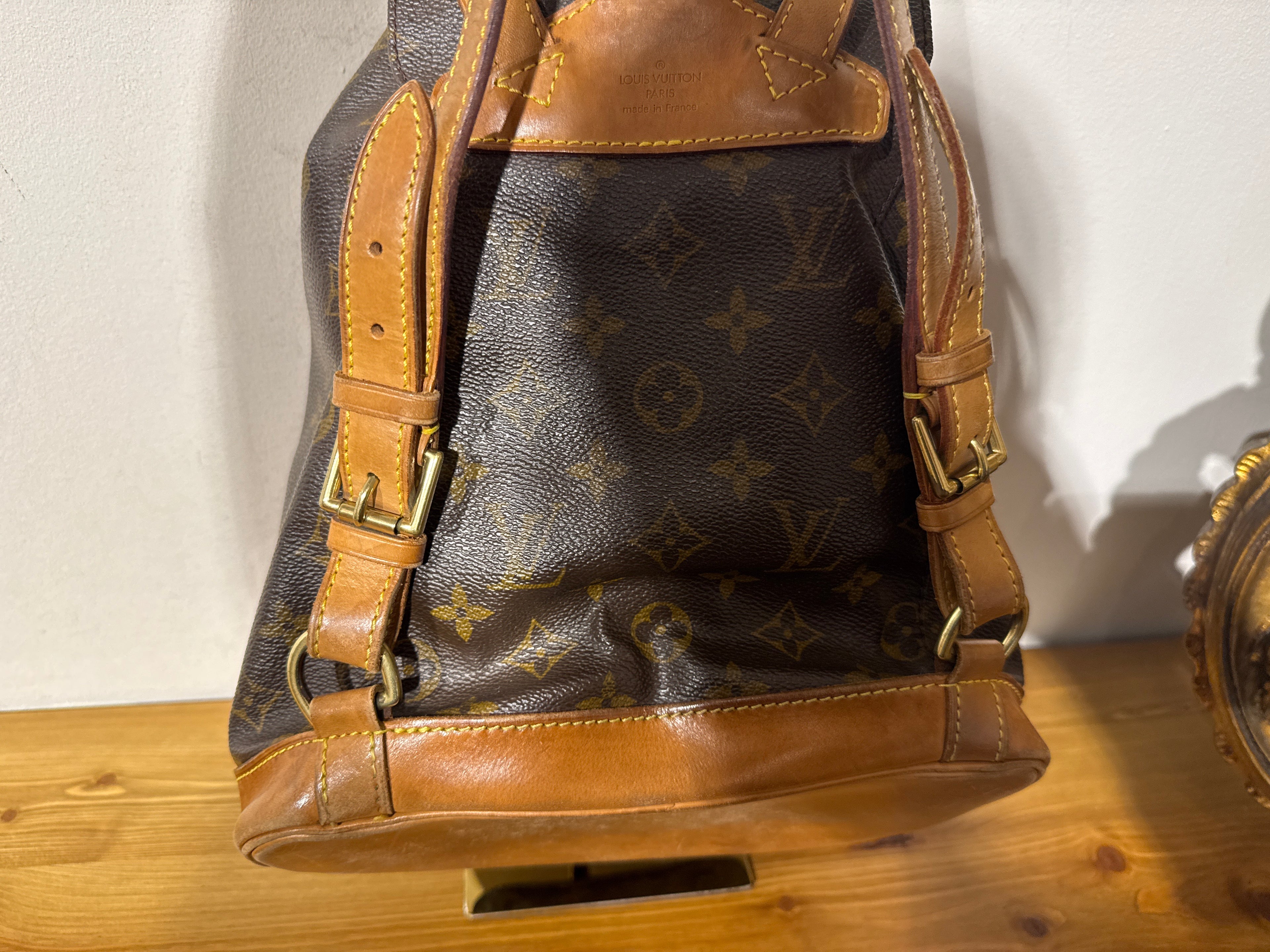 Louis Vuitton Montsouirs MM