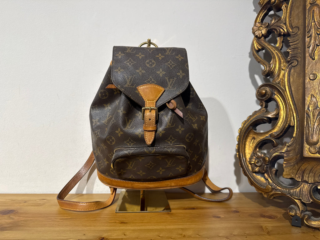 Louis Vuitton Montsouirs MM