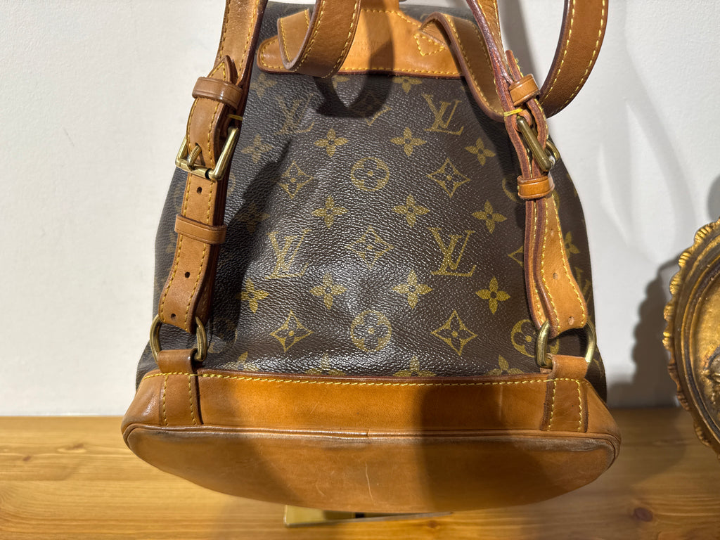 Louis Vuitton Montsouirs MM